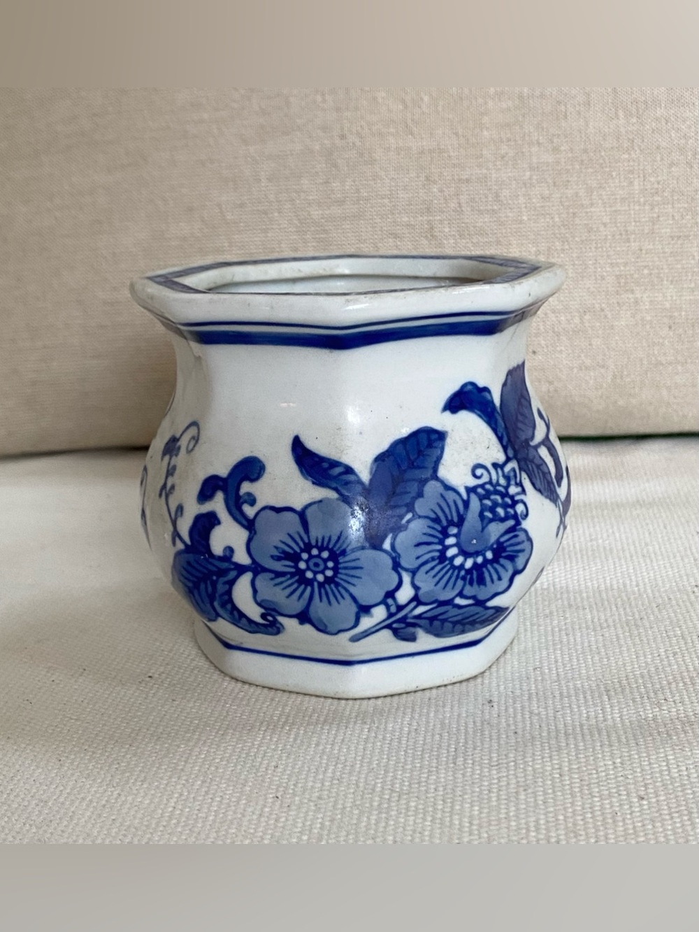 Vintage Chinoiserie Blue & White Flowers Hexagonal Ceramic Planter Pot 3”